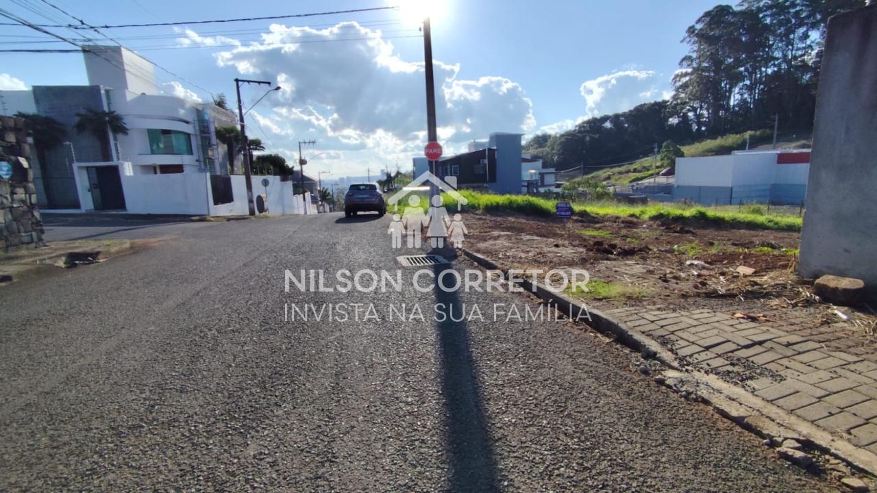 Lindo terreno no alto da cidade de Chapecó